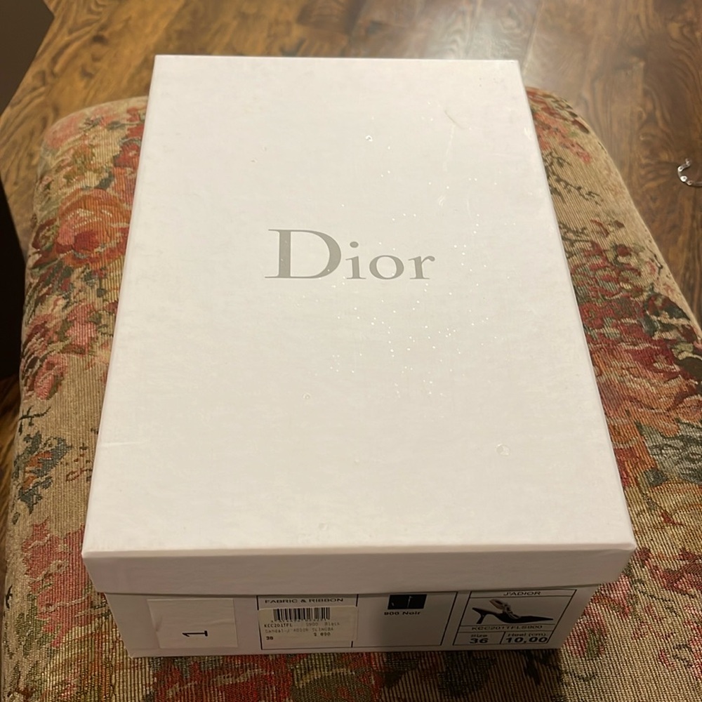 Dior shoe box